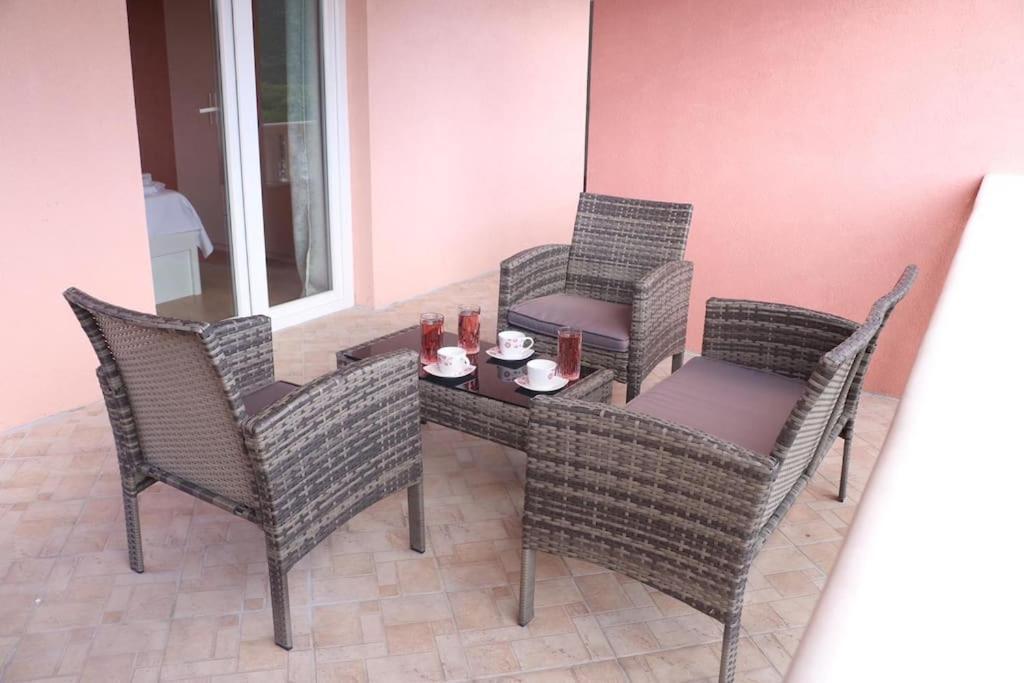 Villa With Swimming Pool And Game Room Tugare Exterior photo